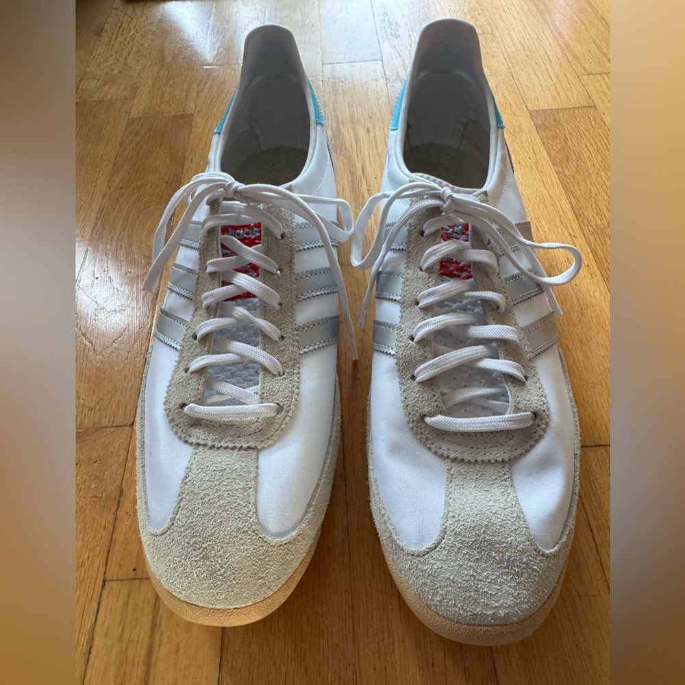 NWOT Men’s Adidas White Sneakers with Beige Suede Accents